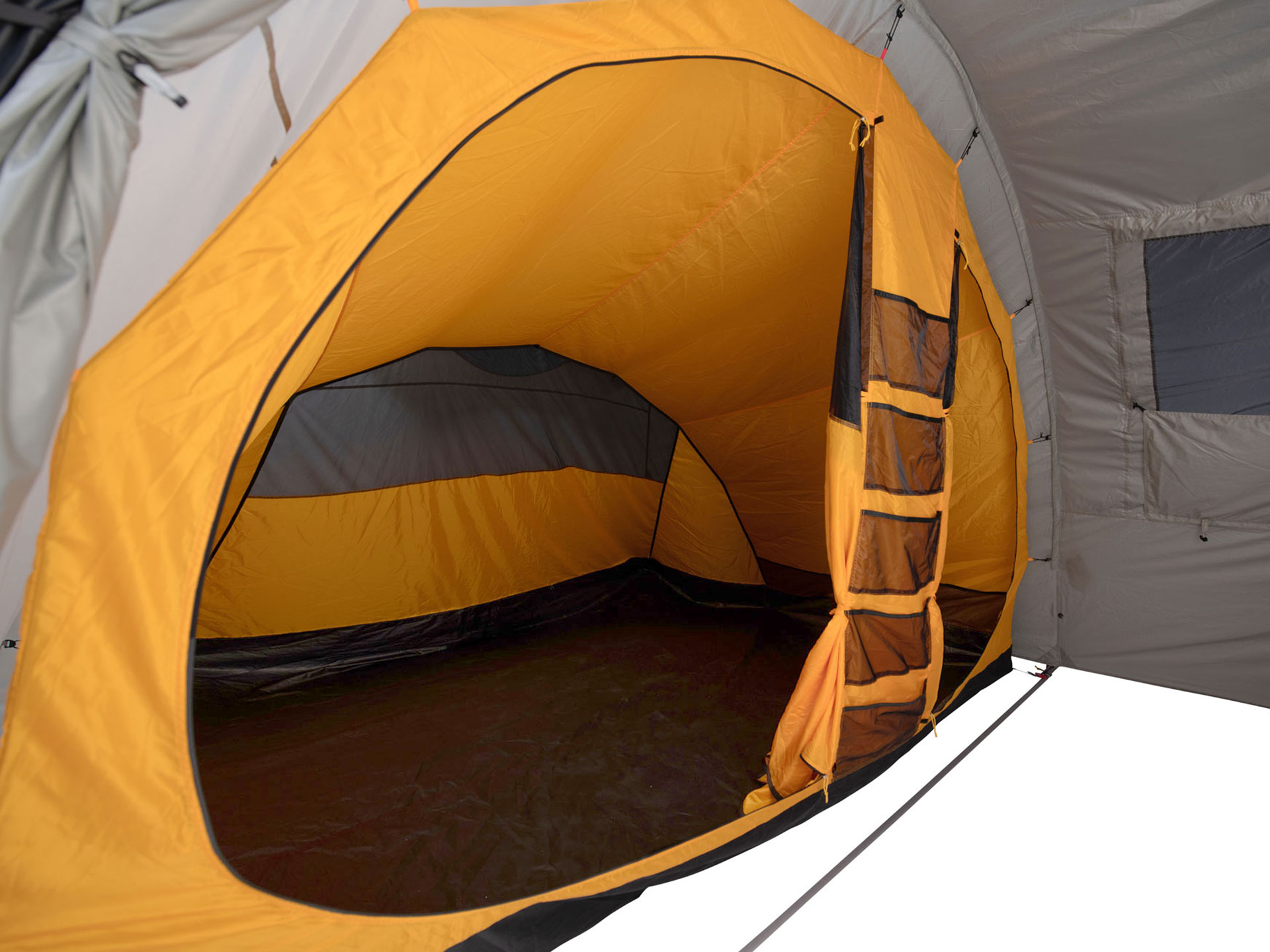 Cirrus w/ Kids Cabin